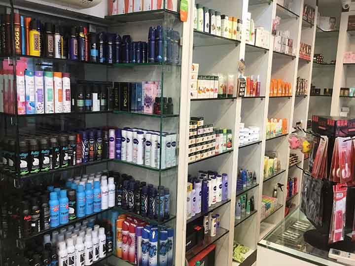 Shreenidhi Beauty Cosmetics And Fancy Stores